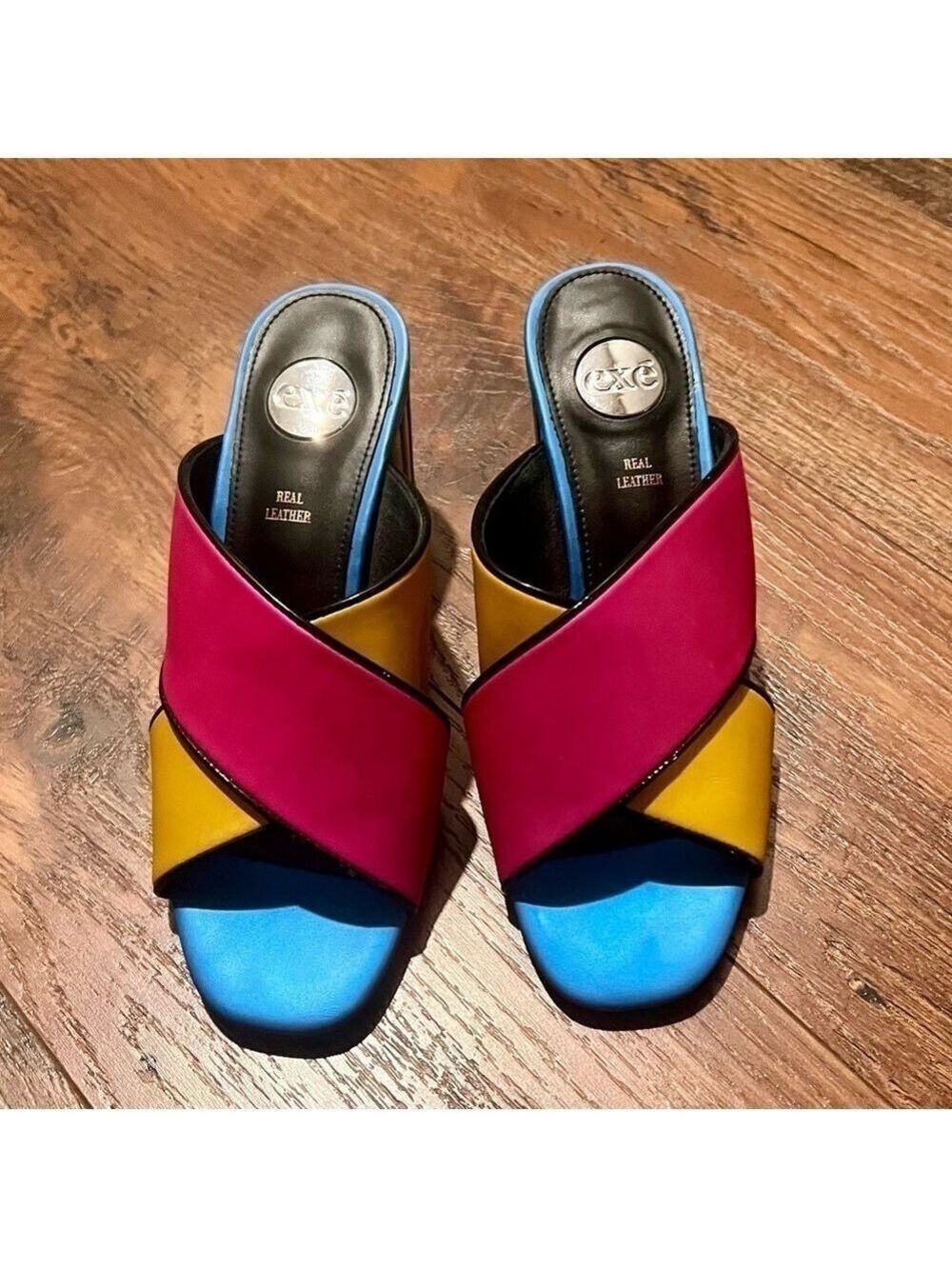 EXÉ color block leather slip on heels. Size 36